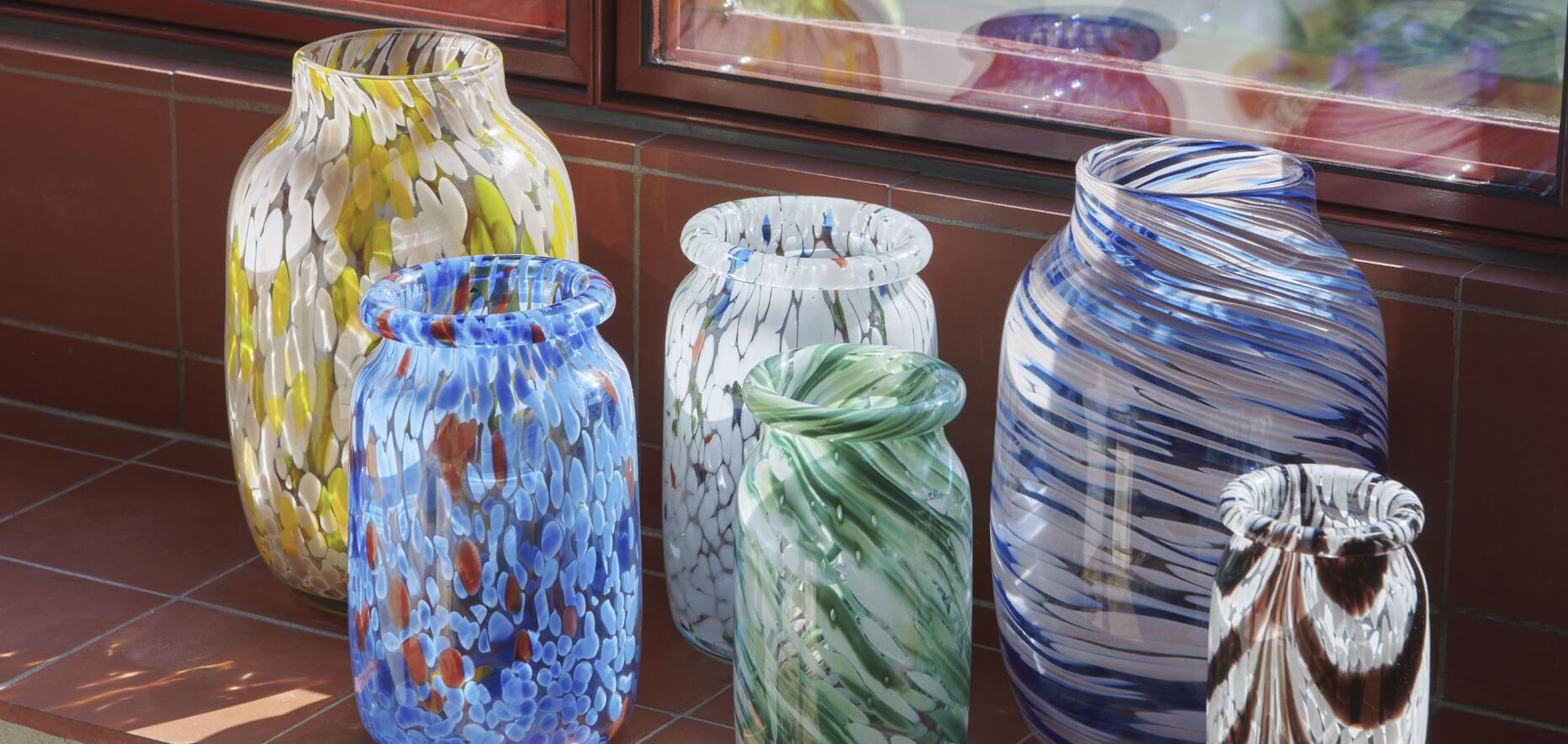 Vases en verre coloré