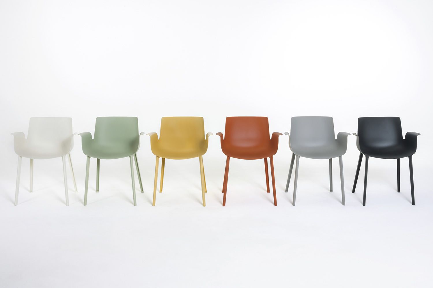 Piuma Chaise Kartell design, en technopolymère, disponible en