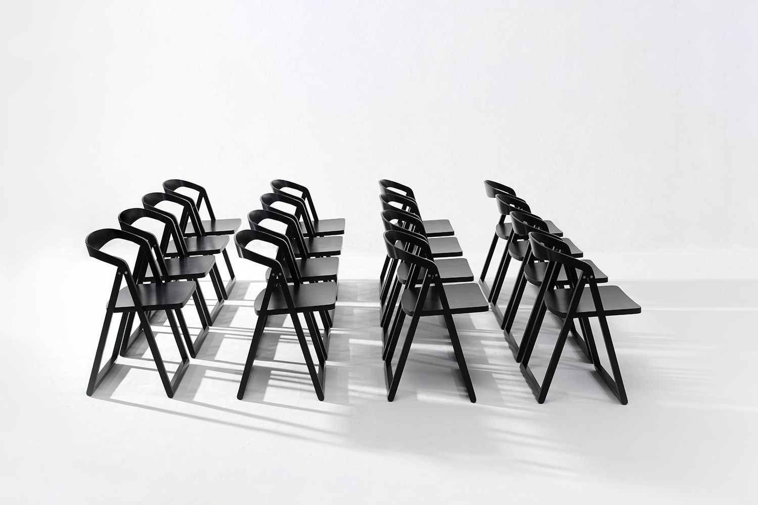 Patan: Silla plegable en madera, en distintos acabados - Sediarreda