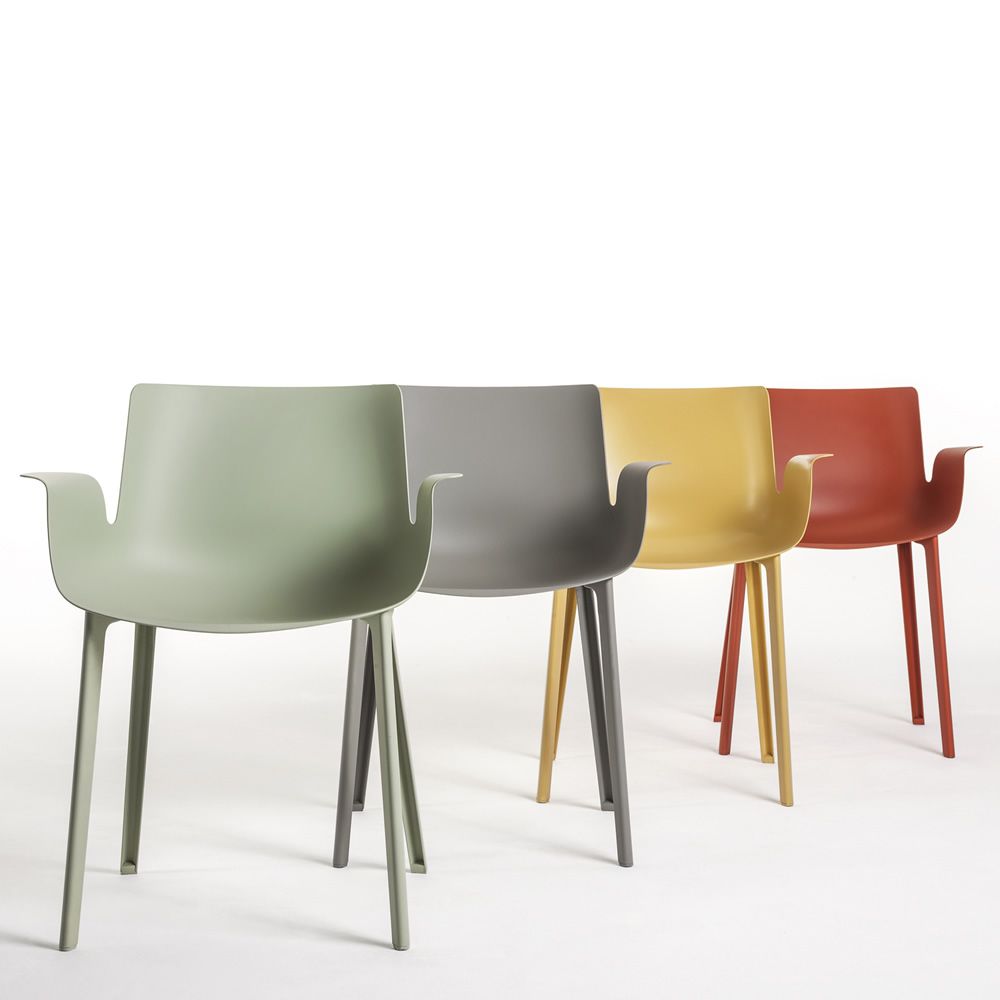 Piuma Chaise Kartell design, en technopolymère, disponible en
